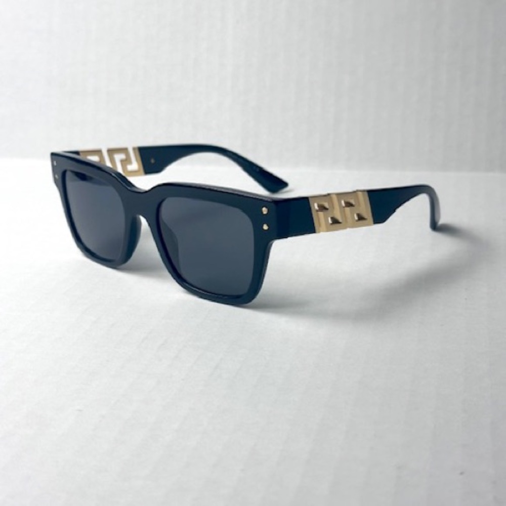 Versace Mod 4421F GB1/87 Sunglasses New Authentic